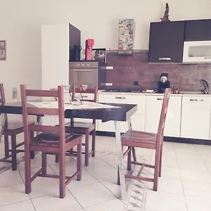  Apartamento Deluxe House Of Loto's Italia