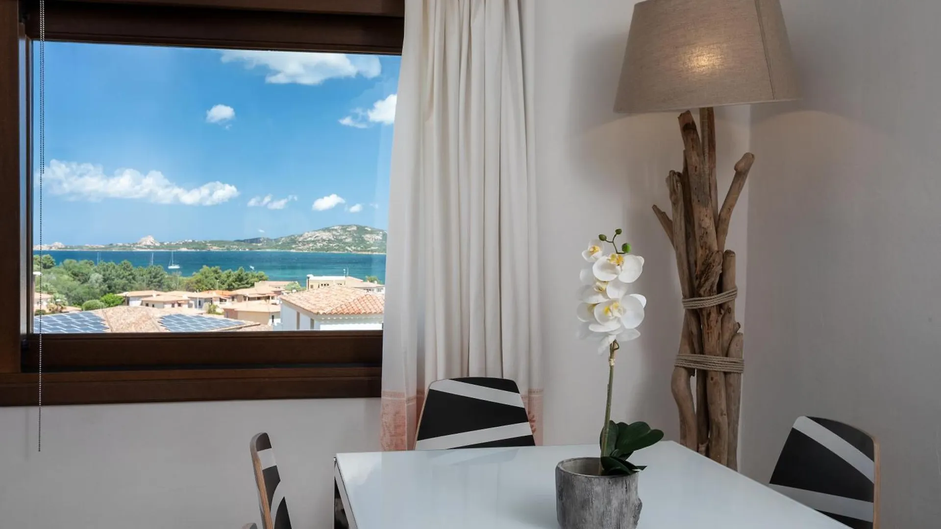 Le Maree Apartments カンニジョネ 0*,  イタリア